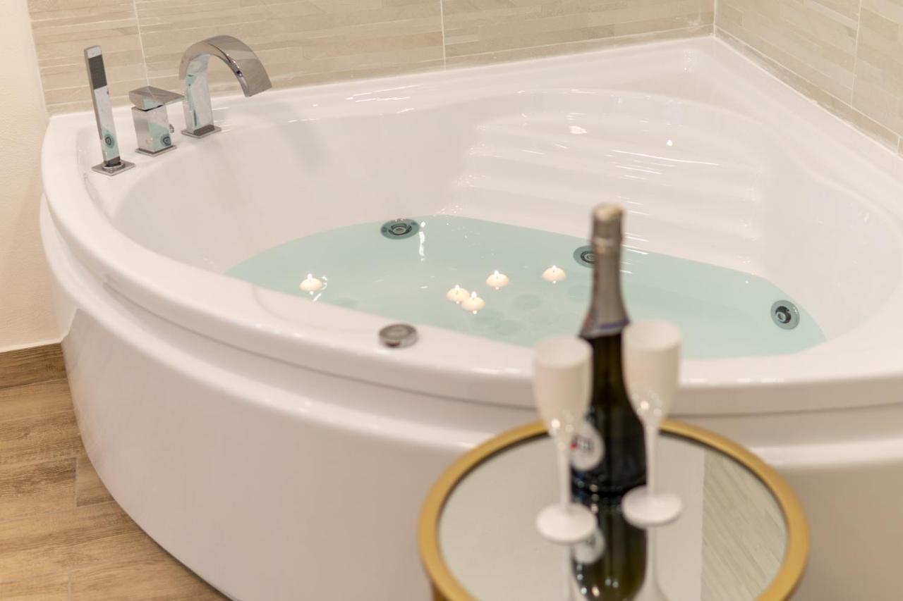 Ilioneo Apartments Napoli Ngoại thất bức ảnh