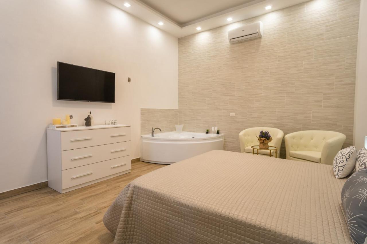 Ilioneo Apartments Napoli Ngoại thất bức ảnh