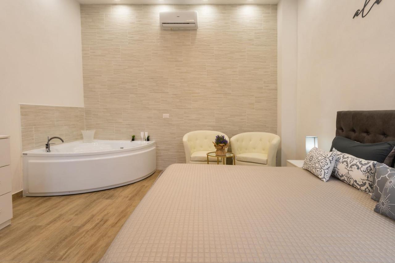 Ilioneo Apartments Napoli Ngoại thất bức ảnh